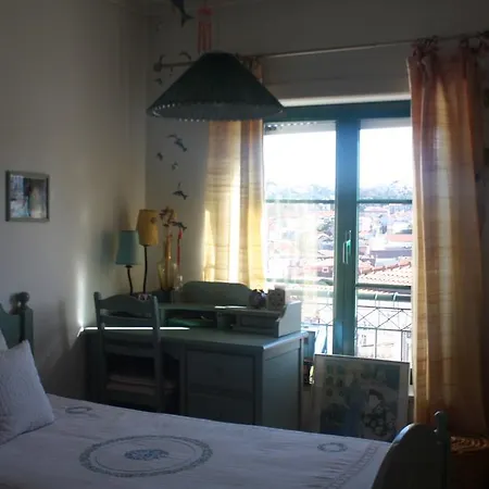 Casa Da Encosta Do Castelo Leiria